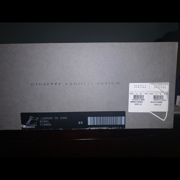 Men’s Sneakers - Picture 7 of 7